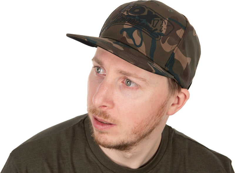Camo snapback čepice - Pet