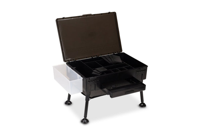 Stanice na montáže a testovací nádrž